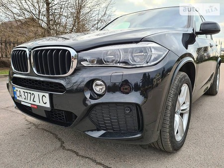 BMW X5 2017  випуску Черкаси з двигуном 3 л дизель позашляховик автомат за 49600 долл. 