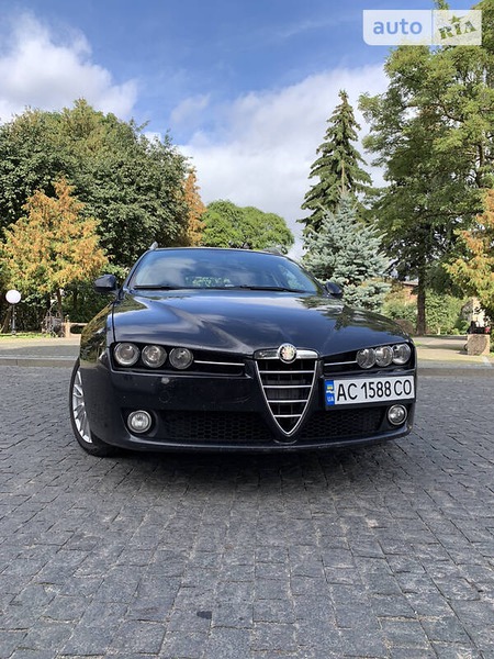 Alfa Romeo 159 2010  випуску Луцьк з двигуном 1.9 л дизель універсал механіка за 7900 долл. 