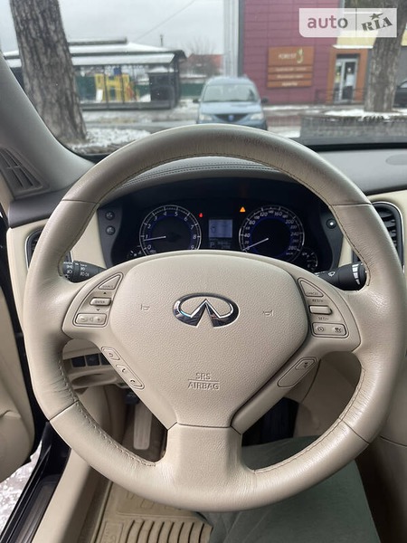 Infiniti QX50 2014  випуску Київ з двигуном 2.5 л бензин седан автомат за 22300 долл. 