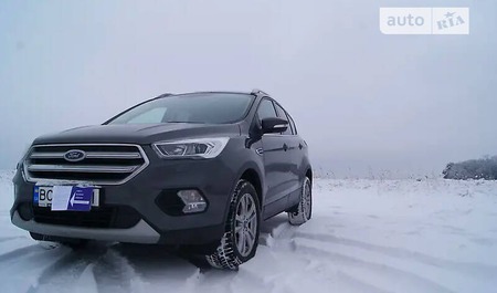 Ford Kuga 2017  випуску Київ з двигуном 1.5 л бензин позашляховик автомат за 12500 долл. 