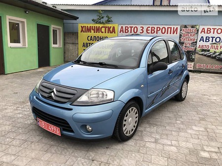 Citroen C3 2005  випуску Львів з двигуном 1.1 л бензин хэтчбек механіка за 4300 долл. 