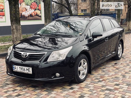 Toyota Avensis 2009  випуску Кропивницький з двигуном 2 л дизель універсал механіка за 9300 долл. 