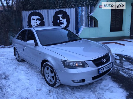 Hyundai Sonata 2007  випуску Вінниця з двигуном 2 л дизель седан автомат за 7700 долл. 