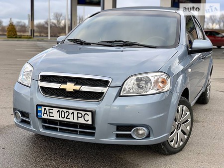 Chevrolet Aveo 2011  випуску Дніпро з двигуном 1.5 л бензин седан механіка за 6199 долл. 