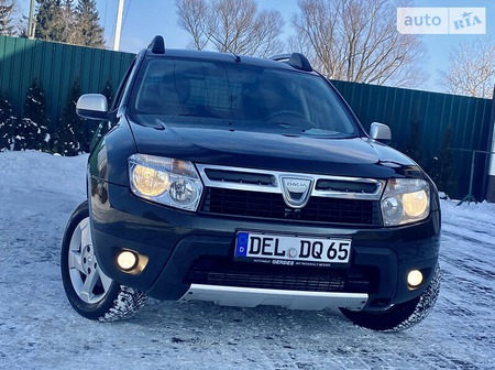 Dacia Duster 2011  випуску Львів з двигуном 1.5 л дизель позашляховик механіка за 9299 долл. 