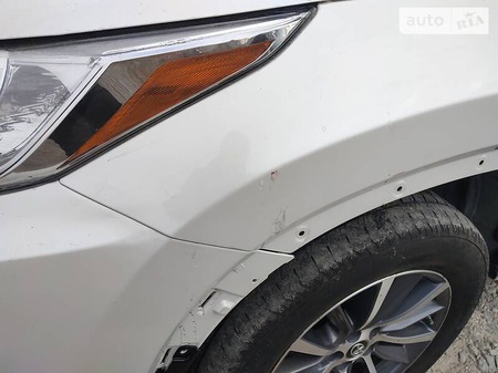 Toyota Highlander 2018  випуску Житомир з двигуном 3.5 л гібрид позашляховик  за 42500 долл. 