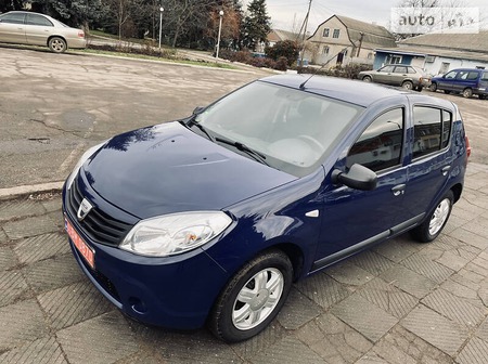 Dacia Sandero 2009  випуску Миколаїв з двигуном 1.2 л бензин хэтчбек механіка за 5200 долл. 