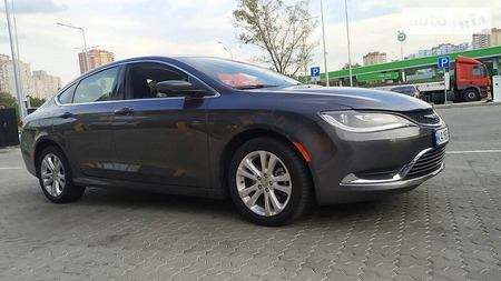 Chrysler 200 2014  випуску Київ з двигуном 2.4 л бензин седан автомат за 10500 долл. 
