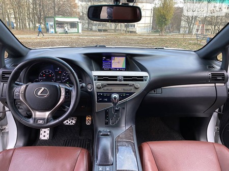 Lexus RX 350 2015  випуску Харків з двигуном 3.5 л  позашляховик автомат за 31900 долл. 