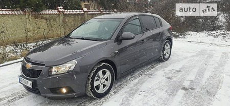 Chevrolet Cruze 2011  випуску Вінниця з двигуном 1.8 л бензин хэтчбек механіка за 7999 долл. 