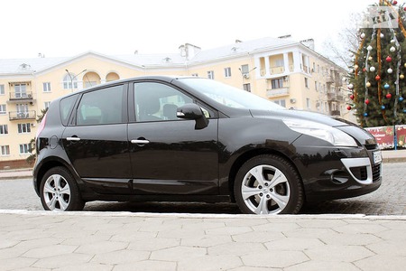Renault Scenic 2010  випуску Одеса з двигуном 1.5 л дизель мінівен автомат за 9100 долл. 