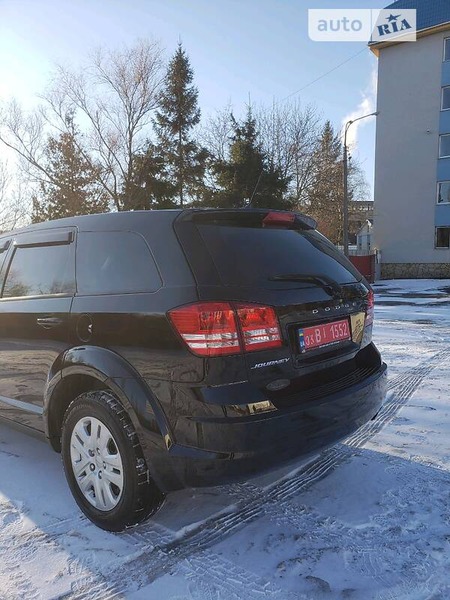 Dodge Journey 2016  випуску Рівне з двигуном 2.4 л бензин позашляховик автомат за 13400 долл. 