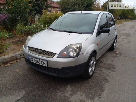 Ford Fiesta 2007  випуску Херсон з двигуном 1.4 л бензин хэтчбек механіка за 3800 долл. 