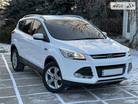 Ford Kuga 2014  випуску Дніпро з двигуном 2 л дизель позашляховик автомат за 14000 долл. 