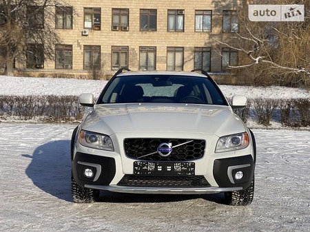 Volvo XC70 2014  випуску Харків з двигуном 2.4 л дизель позашляховик автомат за 24500 долл. 