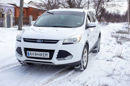 Ford Escape 2014  випуску Донецьк з двигуном 1.6 л бензин позашляховик автомат за 11500 долл. 