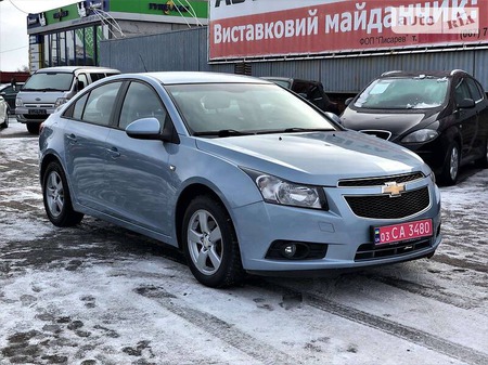 Chevrolet Cruze 2010  випуску Запоріжжя з двигуном 1.6 л бензин седан механіка за 9000 долл. 