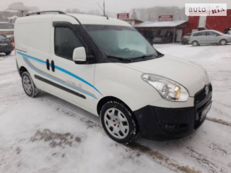 Fiat Doblo 2010  випуску Хмельницький з двигуном 1.6 л дизель мінівен механіка за 6500 долл. 