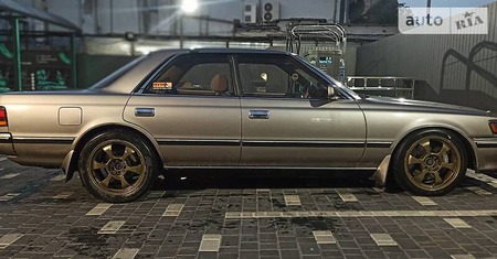 Toyota Chaser 1988  випуску Миколаїв з двигуном 2 л бензин седан автомат за 10000 долл. 