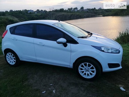 Ford Fiesta 2013  випуску Кропивницький з двигуном 1 л бензин хэтчбек механіка за 5900 долл. 