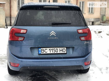 Citroen C4 Picasso 2016  випуску Львів з двигуном 2 л дизель мінівен автомат за 12890 долл. 