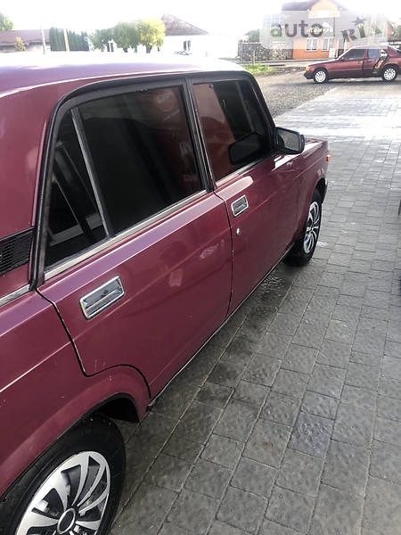 Lada 2107 2004  випуску Запоріжжя з двигуном 1.5 л газ хэтчбек механіка за 5000 долл. 