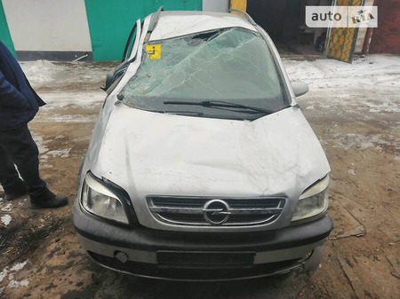 Opel Zafira Tourer 2004  випуску Дніпро з двигуном 1.8 л бензин мінівен механіка за 2200 долл. 