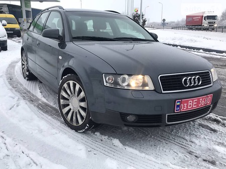 Audi A4 Limousine 2001  випуску Кропивницький з двигуном 2 л бензин універсал механіка за 5300 долл. 