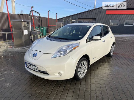 Nissan Leaf 2017  випуску Львів з двигуном 0 л електро хэтчбек автомат за 13900 долл. 