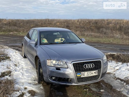 Audi A8 2006  випуску Миколаїв з двигуном 3.1 л бензин седан автомат за 8999 долл. 