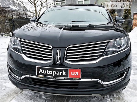 Lincoln MKX 2016  випуску Київ з двигуном 3.7 л бензин позашляховик автомат за 24990 долл. 