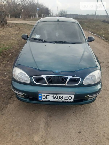 Daewoo Lanos 2005  випуску Миколаїв з двигуном 1.5 л бензин седан механіка за 3950 долл. 