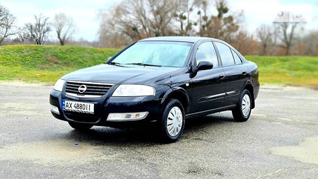 Nissan Almera 2012  випуску Харків з двигуном 1.6 л  седан механіка за 5300 долл. 