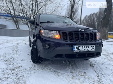 Jeep Compass 2013  випуску Дніпро з двигуном 2.4 л бензин позашляховик автомат за 12179 долл. 