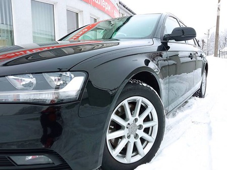 Audi A4 Limousine 2015  випуску Львів з двигуном 2 л дизель універсал механіка за 15800 долл. 