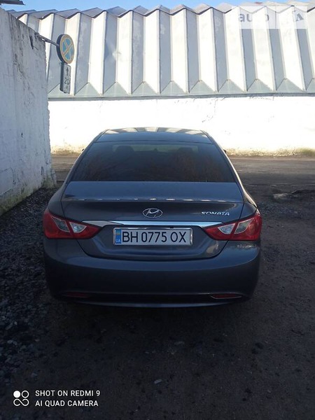 Hyundai Sonata 2011  випуску Одеса з двигуном 2 л бензин седан механіка за 9000 долл. 