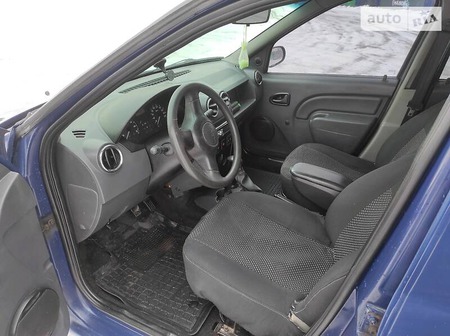 Dacia Logan 2005  випуску Тернопіль з двигуном 1.4 л бензин седан механіка за 3400 долл. 