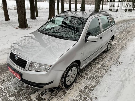 Skoda Fabia 2005  випуску Полтава з двигуном 1.4 л бензин універсал механіка за 5350 долл. 