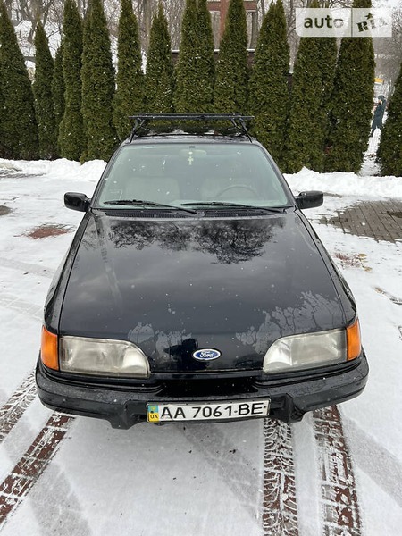 Ford Sierra 1988  випуску Київ з двигуном 1.6 л  седан механіка за 1500 долл. 