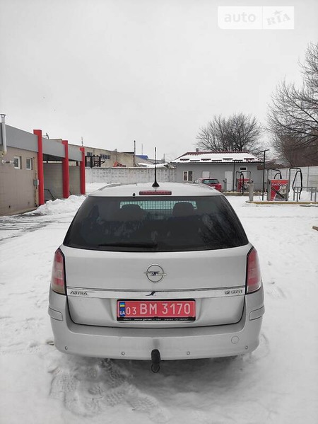 Opel Astra 2010  випуску Рівне з двигуном 1.9 л дизель універсал автомат за 6450 долл. 