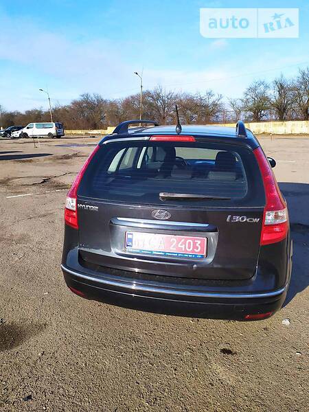 Hyundai i30 2009  випуску Луцьк з двигуном 1.4 л бензин універсал механіка за 6900 долл. 