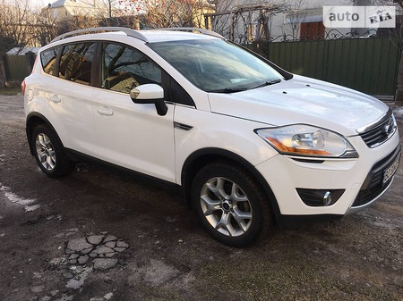 Ford Kuga 2011  випуску Львів з двигуном 2 л дизель позашляховик механіка за 11500 долл. 