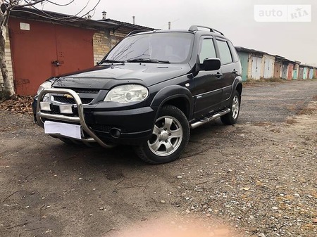 Chevrolet Niva 2010  випуску Донецьк з двигуном 1.7 л  позашляховик механіка за 6900 долл. 