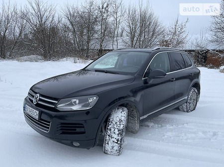 Volkswagen Touareg 2012  випуску Хмельницький з двигуном 3 л дизель позашляховик автомат за 19800 долл. 