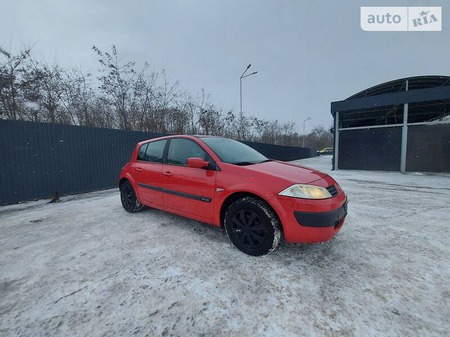 Renault Megane 2004  випуску Тернопіль з двигуном 1.6 л бензин хэтчбек механіка за 5100 долл. 