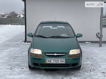 Chevrolet Aveo 2005  випуску Дніпро з двигуном 1.5 л бензин хэтчбек механіка за 4300 долл. 