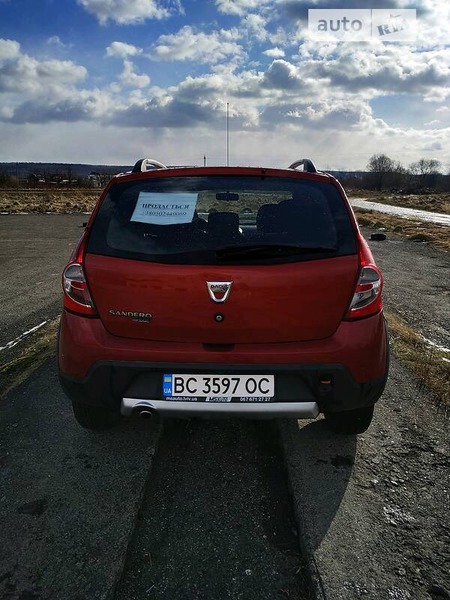 Dacia Sandero Stepway 2010  випуску Івано-Франківськ з двигуном 1.6 л бензин хэтчбек механіка за 6250 долл. 