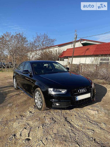 Audi A4 Limousine 2015  випуску Одеса з двигуном 2 л бензин седан автомат за 17350 долл. 