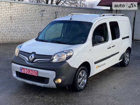 Renault Kangoo 2015  випуску Дніпро з двигуном 1.5 л дизель мінівен механіка за 13250 долл. 