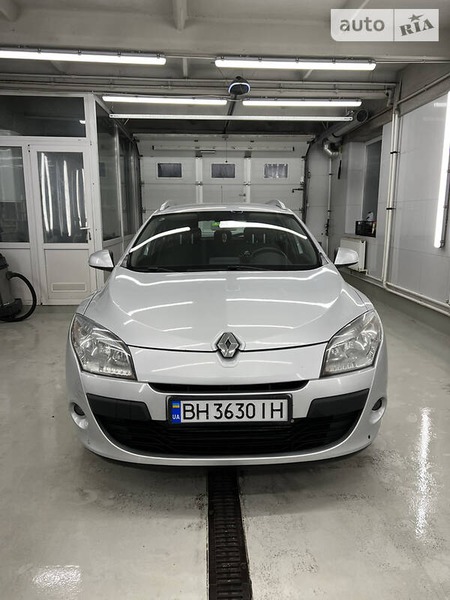 Renault Megane 2011  випуску Одеса з двигуном 1.5 л дизель універсал автомат за 8100 долл. 